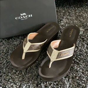 Coach flip flops